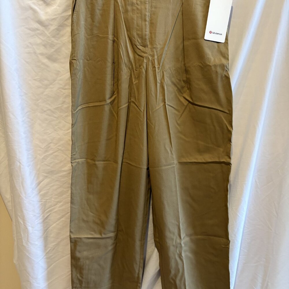 Lululemon Pleat-Front High-Rise Trouser